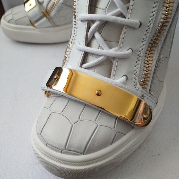 GIUSEPPE ZANOTTI  FASHIONABLE SNEAKERS - Picture 8 of 16